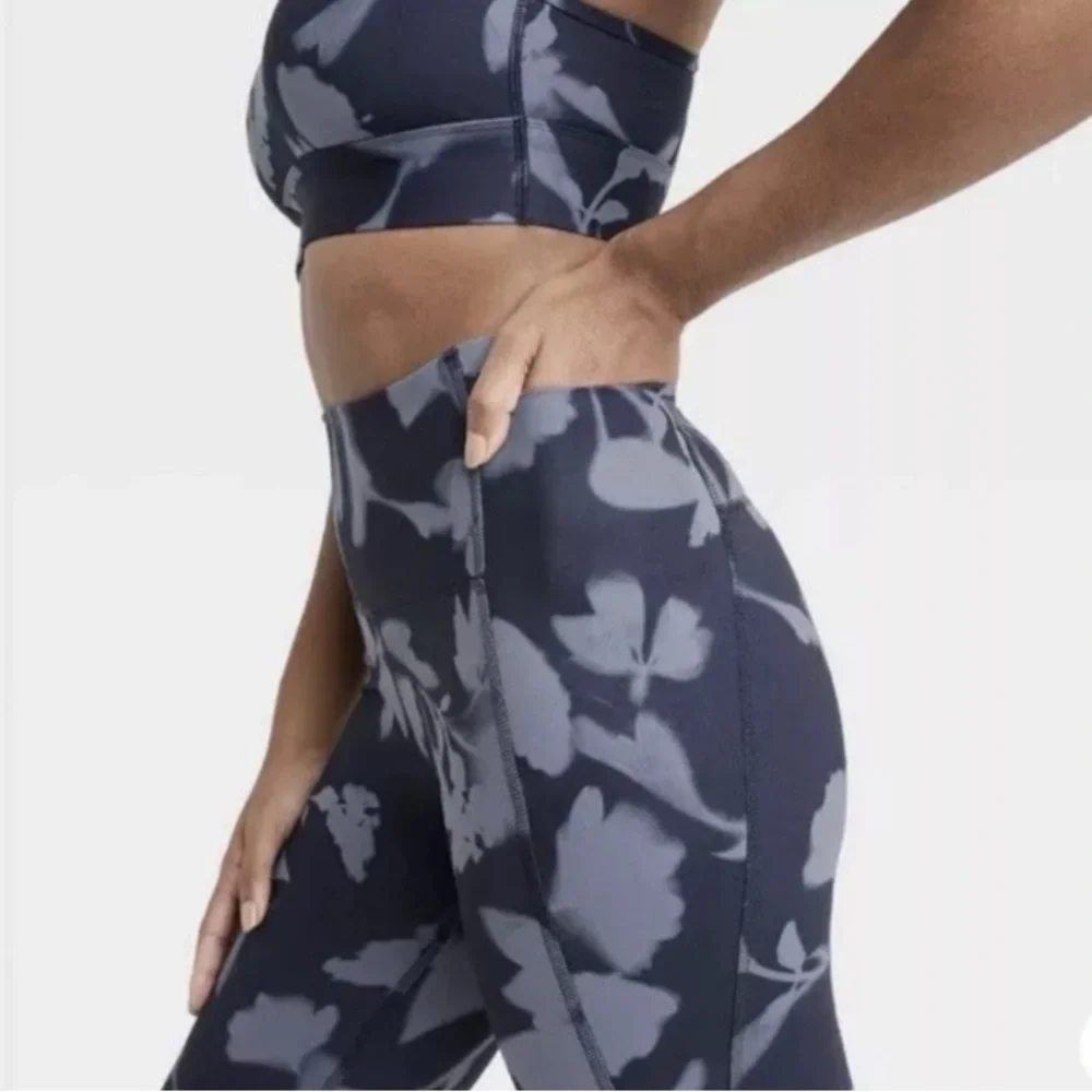 All in Motion Brushed Sculpt High Rise Leggings Bundle, Women’s size S